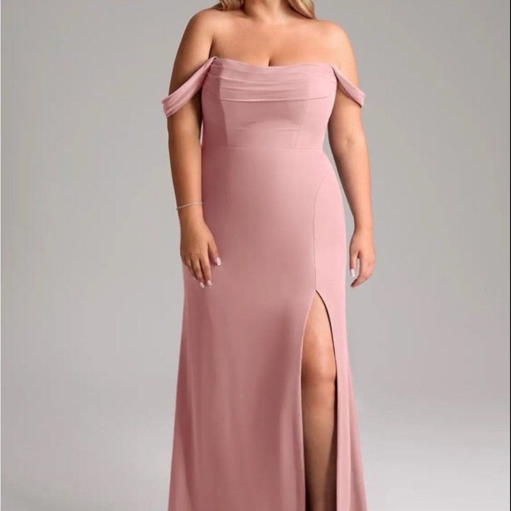 Chic Strapless Pink Evening Gown